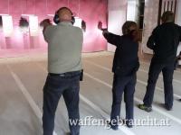  Verteidigung? Lehrgang. Lerne Deine Kurzwaffe beherrschen !!! anmelden und Platz sichern