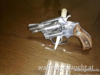 Smith & Wesson 60 im Kaliber .38 Spezial mit 2 Zoll Lauflänge