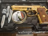 Beretta M92 FS 24-Karat Echtvergoldung und Holzgriffschale