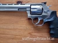 Taurus 689 Stainless Steel (STS) in 6" - .357 Mag. / .38 Spl