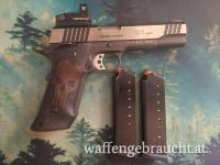 Taurus 1911 .45ACP mit Red Dot Vortex Venom