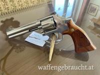 Smith & Wesson 686-3 im Kaliber .357 Magnum mit 6 Zoll Lauflänge 