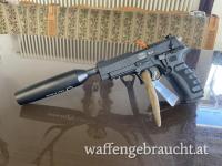 Mauser M20 Black Cerakote SD mit Schalldämpfer im Kaliber .22lr und Transportkoffer