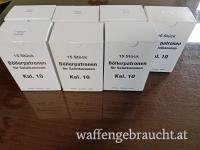 Böllerpatronen im Kaliber 10 für Salutkanonen