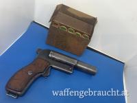 Alte Leuchtpistole Kaliber 4 mit 5 Stück Signalpatronen und Verpackung