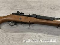AKTION! Ruger Mini - 14 Range Rifle Kal. .223 LL 18,5" Blued Hardwood
