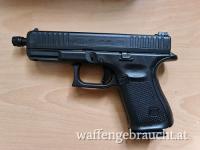 Glock 44 mit Laufgewinde Kal 22 l.r.