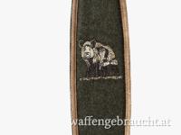 Gewehrriemen aus kräftigem Leder Loden 70 mm breit mit Gummiunterlage 30 mm breit, bestickt mit Keiler
