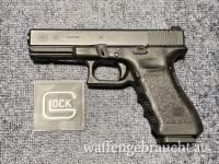 Pistole Glock 22 Gen 3 Kaliber .40 S&W verstellbare Kimme langer Magazinhalter und Verschlussfanghebel 