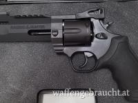 TAURUS RAGING HUNTER BLACK .44 MAGNUM