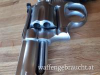 S&W