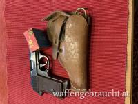 Pistole Walther Manurhin mit Holster