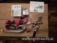 Lee Loadmaster 5 Stationen Presse 