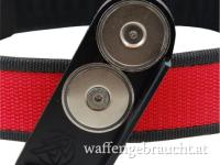 DAA Deluxe Magazinhalter mit zwei Magneten · Höhe und Ziehwinkel sind verstellbar · nur für Rechtshänder · in schwarz