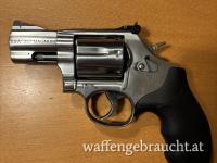 Smith & Wesson Modell 686 Plus(7 Schuss), 2,5-Zoll-Lauf 357 Magnum +++NEU+++