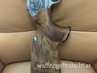 Blaser R8 Komplementierung Luxus (Gravur Rotwild und Schwarzwild)