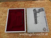 Pistole Steyr GB Verpackung mit Putzstock original aus den 1970ern und 1980ern