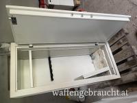 Massiver Waffenschrank für mindestens 10 LW Zustellung möglich 
