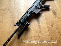FN Scar 17s