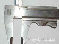 Schieblehre der Firma MAUSER in Behälter