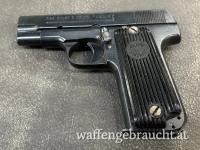 Pistole Manufacture d'Armes des Pyrennees Francaises Mod.: Unique 17, deutsches Heer