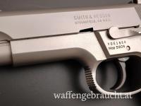 Smith & Wesson 5906 Stainless Steel