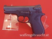 Smith & Wesson, Pistole, Mod: 6904, Kal. 9 mm Para, Nr: TFR6249, sehr guter Zustand, 2 Magazine a 12 Schuss