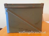 Munitionskiste Metall gross, Innenmasse ca. 47,7 x 18,8 x 35,5cm, Gummidichtung intakt