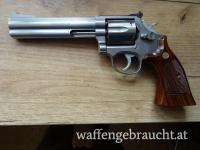 S&W  686 