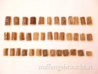 Nr. 2: 38 eckige Hirsch - Horn - Knöpfe, NEU