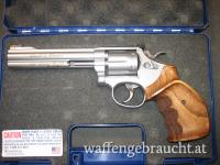 Smith & Wesson Mod. 617-1 Target Champion , Cal. .22lr. Nill Griff  exzellenter Zustand