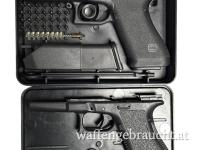 Glock 17 Gen 1 Nr.: AMxxx von 1986 mit passendem Ersatzgriffstück Gen 2