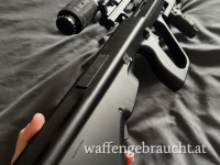 Snow Wolf AUG Airsoft