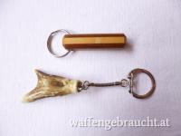 2 Schlüsselanhänger - Rehkrickerl, Schichtholz