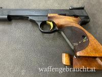 Pistole FN International - m. Formgriff