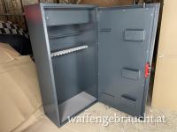 Massiver großer Waffenschrank für 12 LW massiv für 12 LW