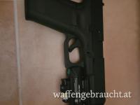 Glock 17 mit taktischem Licht - neu 