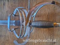 ​Renaissance Rapier mit geschwungenem Parier mit Lederscheide