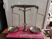 Pulverwaage retro  mit 3 Gewichten