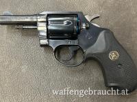 Revolver Colt Detectiv, 3" im Originalkarton u. verschiedene Griffschalen