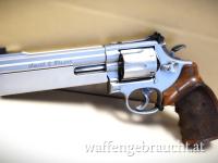 Smith & Wesson 686 Target Champion