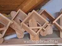 Privat Salzlecke massiv Lärche Natur Holz gehobelt ohne Leckstein einige Stk, Vorhanden