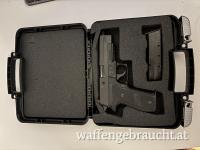 Sig Sauer P226 MK25 - "Navy Seal Edition"