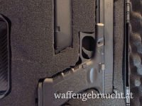 Umarex Glock 17 Steel Slide mit Koffer, 2 Magazinen und Speedloader