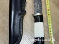 Handgemachtes DAMAST Messer mit Büffelhorn und Giraffenknochen