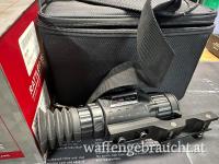 Der AGM Rattler TS35-384 ist ein Wärmebildzielfernrohr für mittlere Distanz. Er wird direkt auf die Waffe montiert und ersetzt d