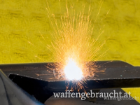Wir führen Kennzeichungen von Teilen & Schusswaffen mittels Laser durch 